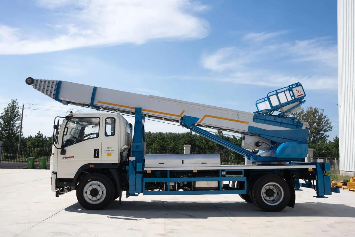 邛崃云梯上料车租赁费用